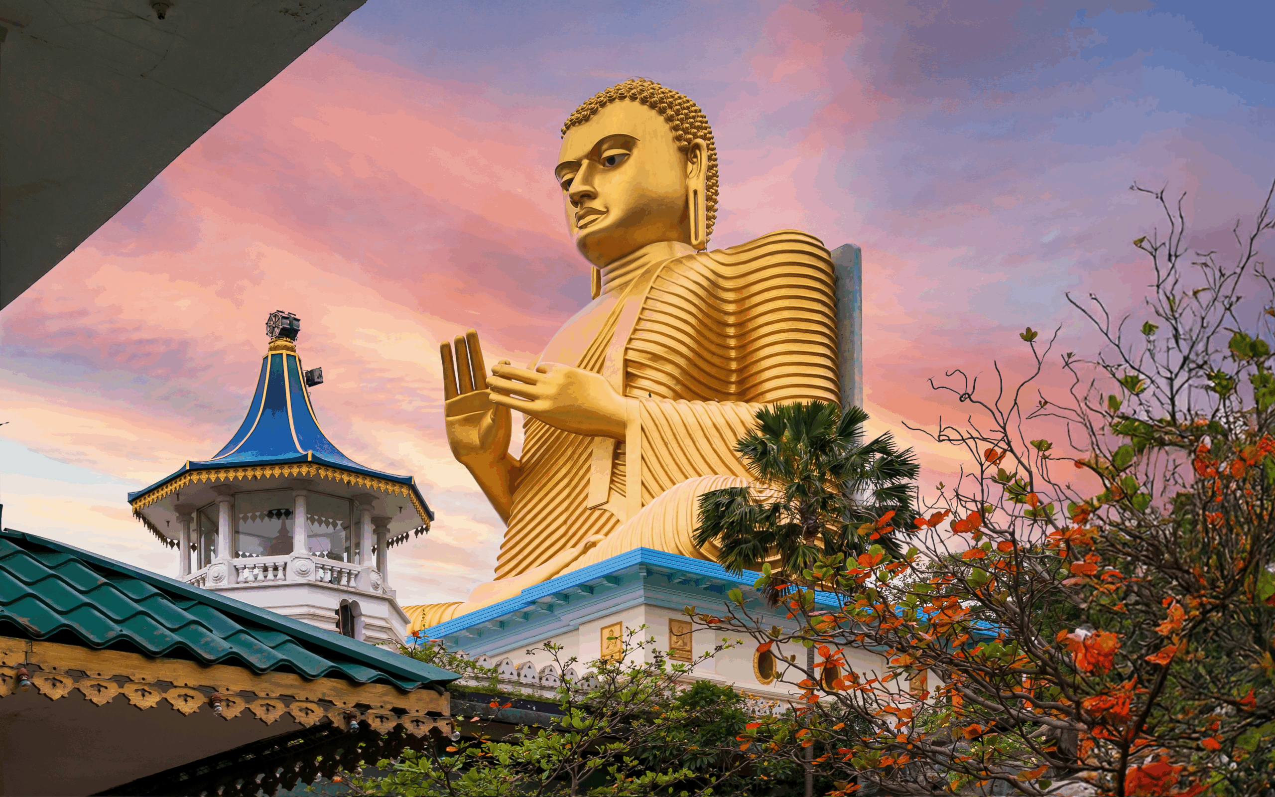 Golden Buddha Statue in Dambulla - SriLanka